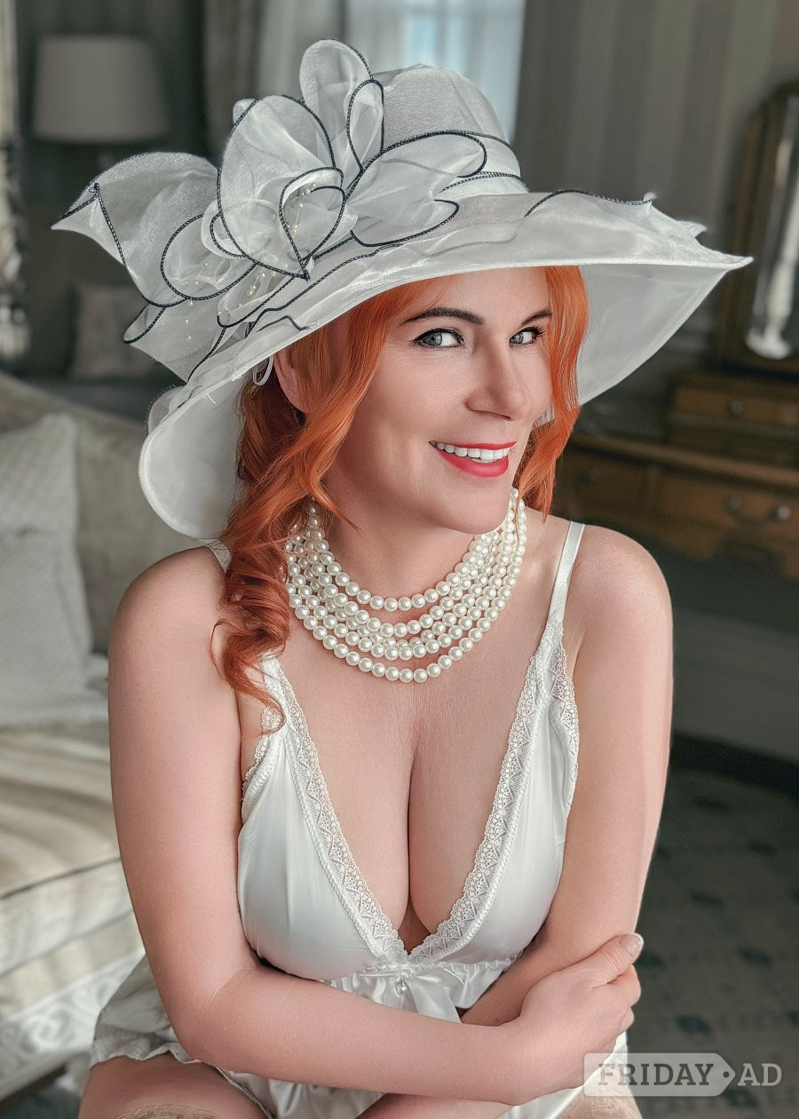 Mature Ella here: irresistibly sexy, breathtakingly stunning, and unapologetically passionate. I offer the finest girlfriend experience — friendly, engaging, and always eager to please. 💋 image
