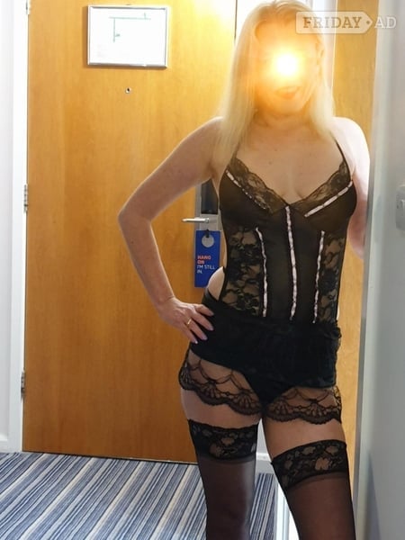 Owo Best Blowie's    Outcalls Tonight backdrop
