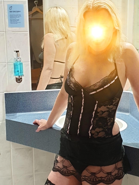 OWO BEST BLOWIE'S -- OUTCALLS TONIGHT image