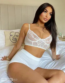 Try Isabella For Some Sexy Fun Tonight In Kent! backdrop