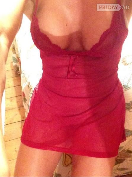 Petite English Milf    Best Blowie backdrop