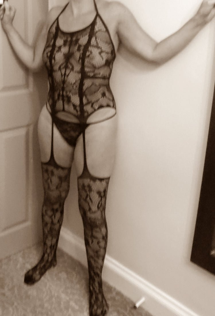Middle Hole Massage Table Sensual Warm Oil Full Body Massage By English Lady In Surrey  backdrop