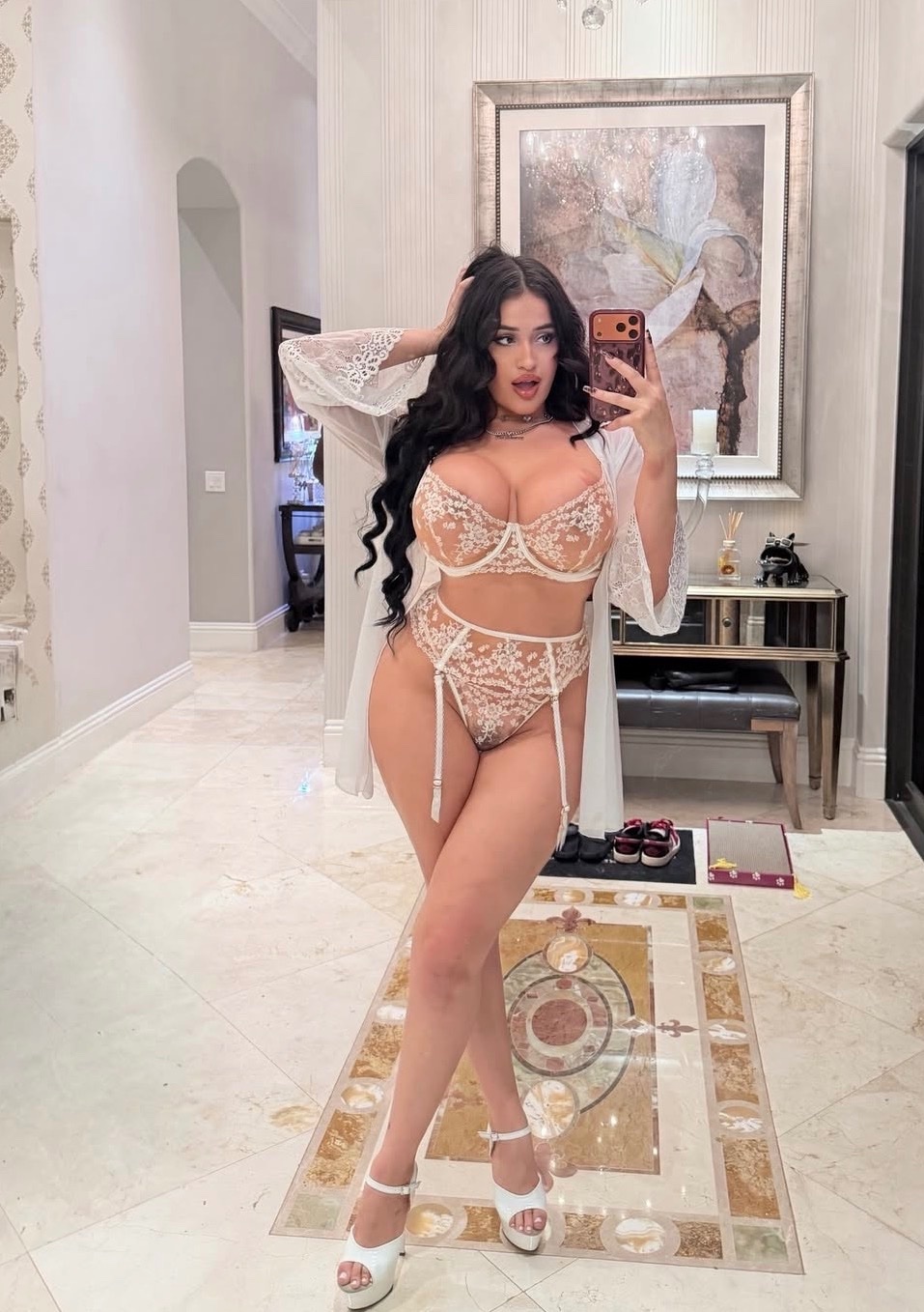 🇧🇷mila Ferraz The Best Fun Partygirl🇧🇷 backdrop