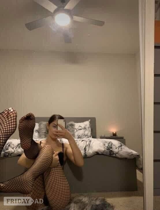 Hello Im  Sandy Sexy Lady,  New In Town Call Me On backdrop