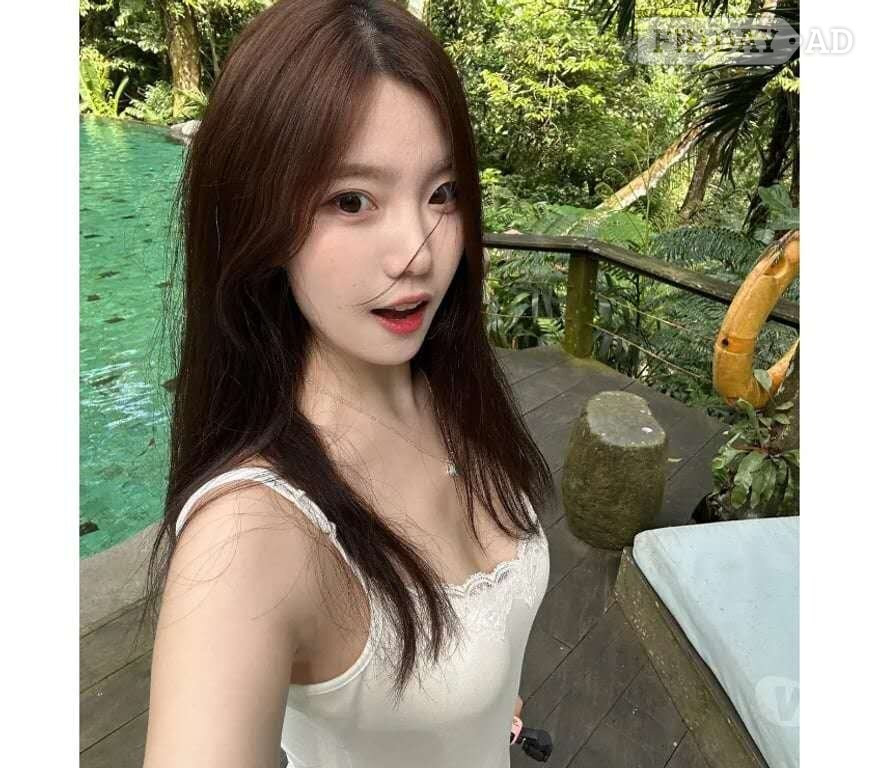 Asian girl escort & massage image Asian girl escort & massage image