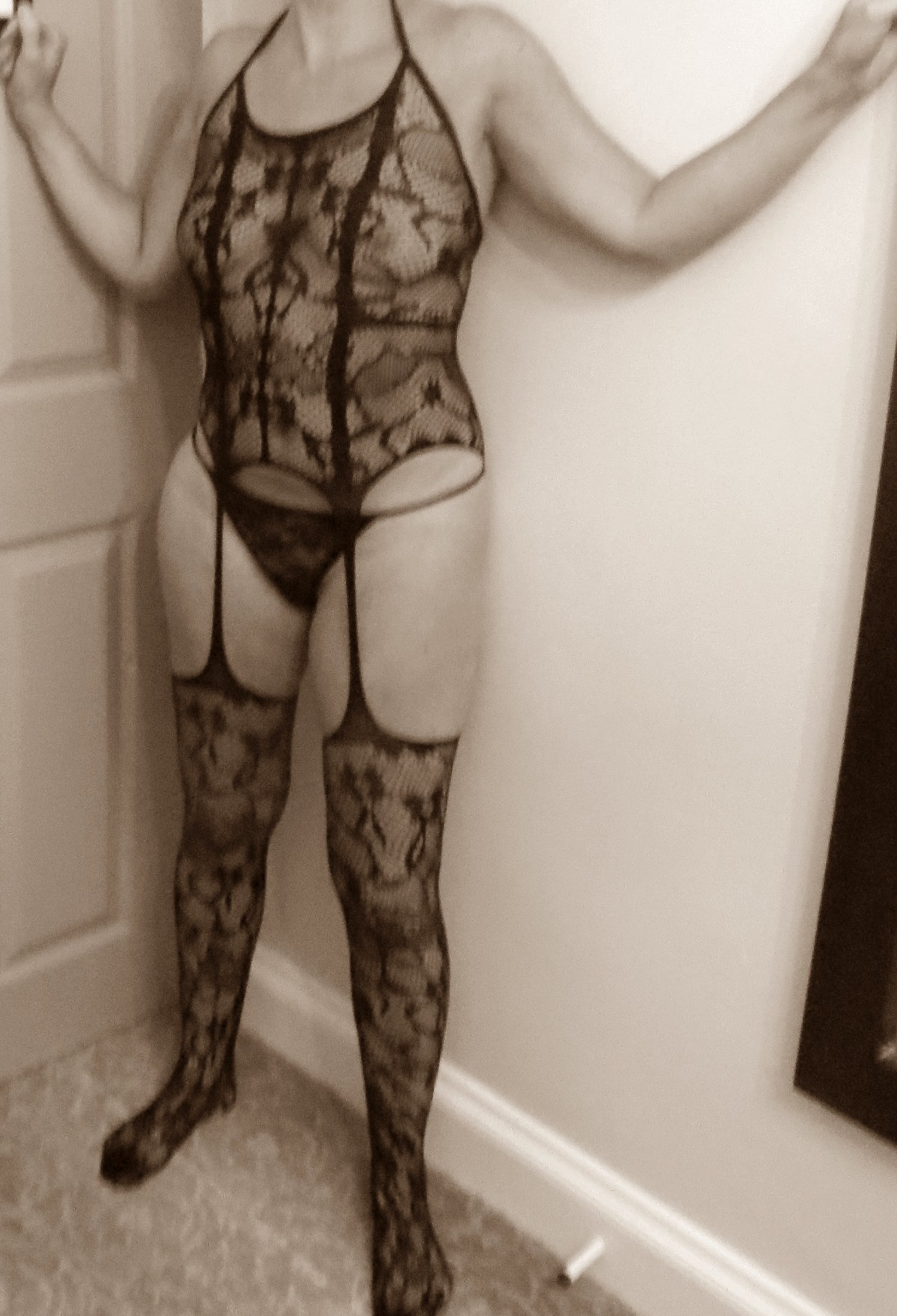 Relaxing Sensual Tantric Style Massage By English Lady In Surrey backdrop