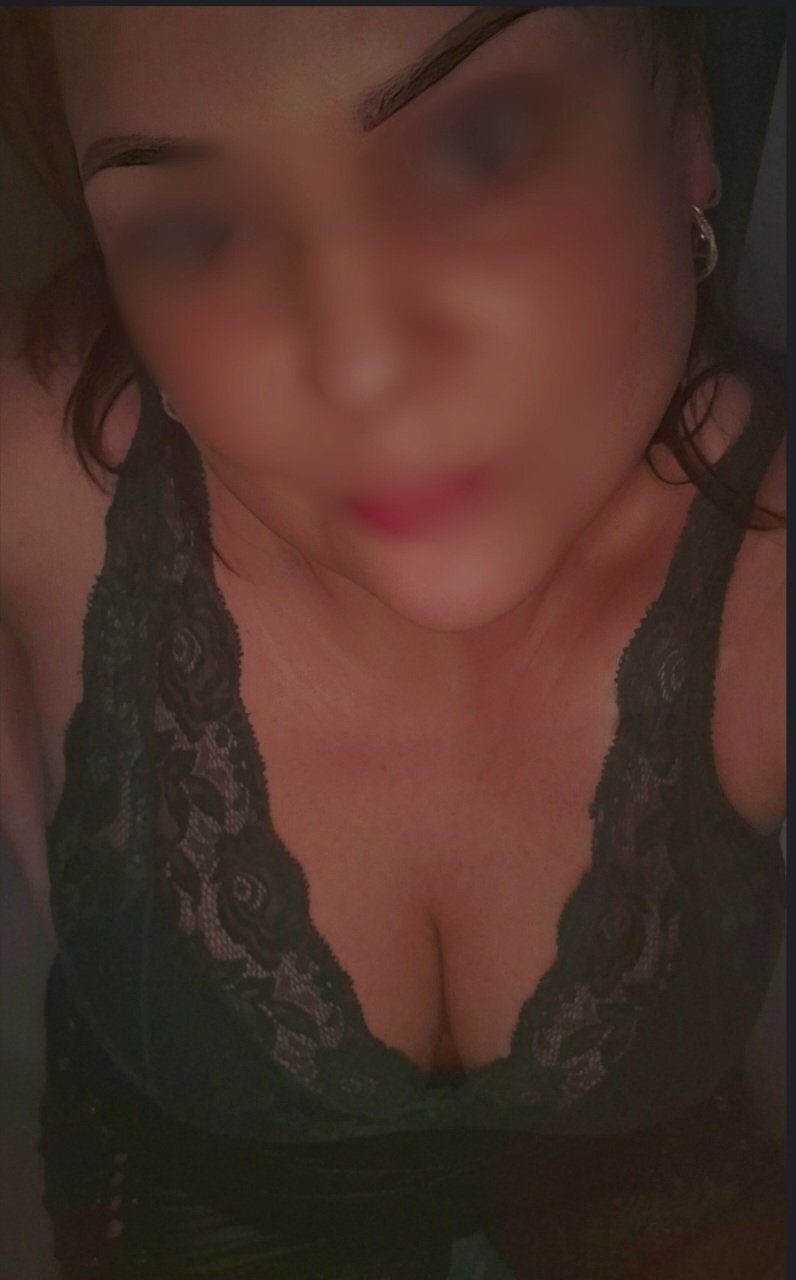 Lovely polish 🇵🇱 Lady for mature English man!! image Lovely polish 🇵🇱 Lady for mature English man!! image