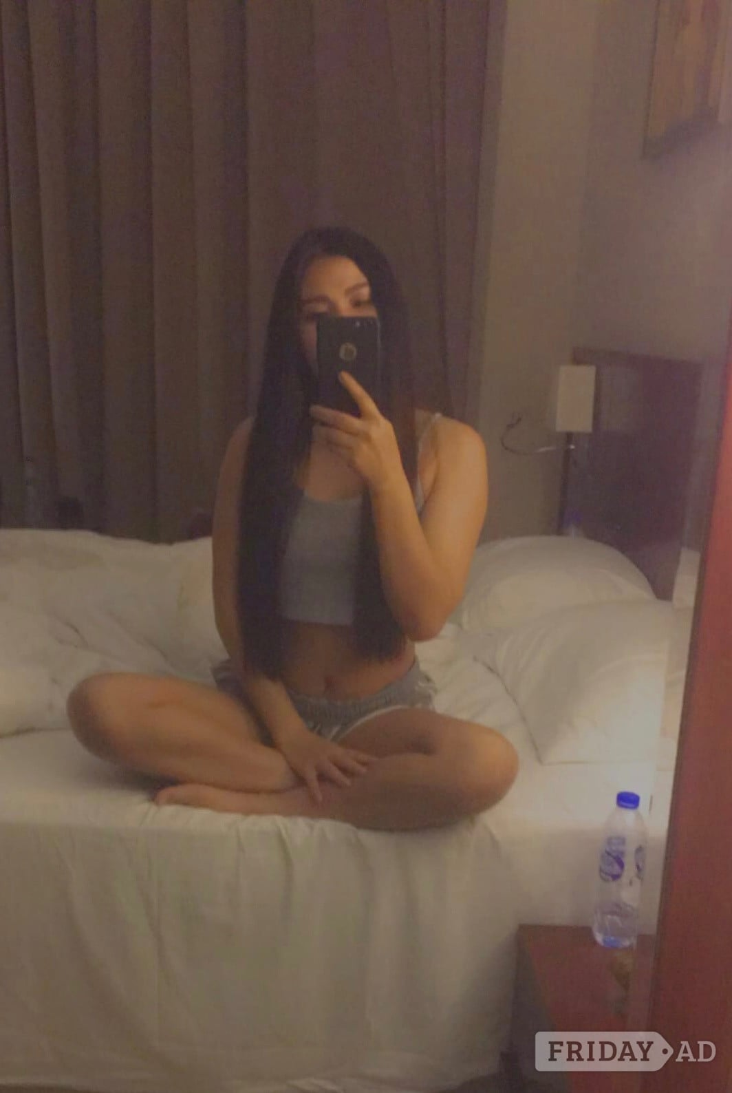 Nira Hot Thai  backdrop