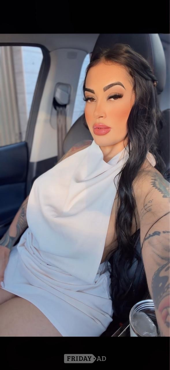 🔥🔝new Big Ass 🍑 Latina Girl In Perivale 🌸 backdrop