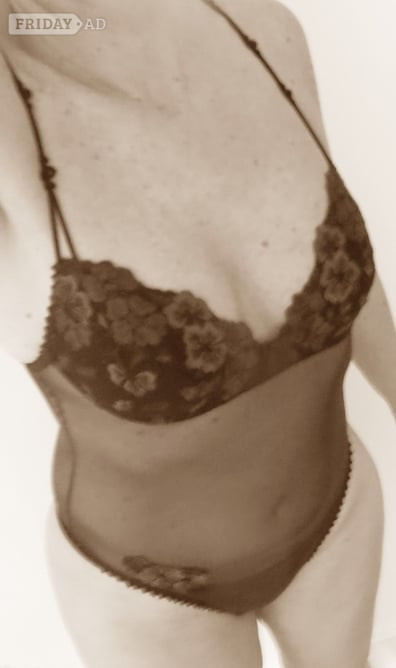 Sensual Warm Oil Full Body Massage By English Lady In Surrey  backdrop