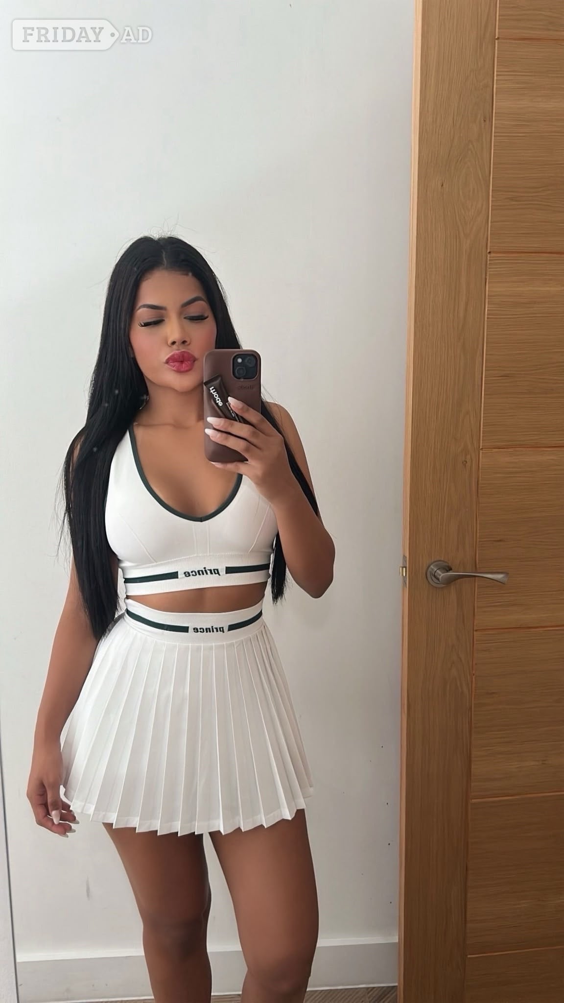 🌸new Seductive🍭 Latina Girl Naughty 🌸 backdrop
