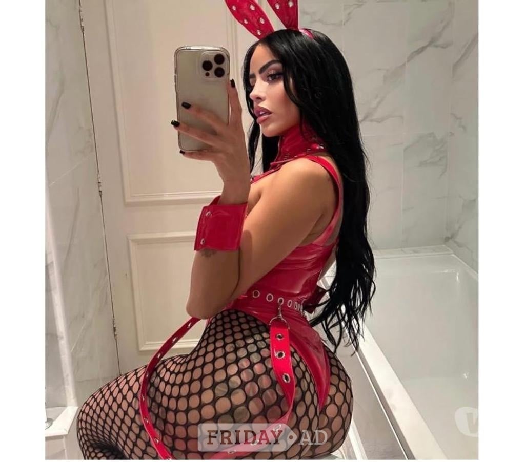 Catty Party Girl♥️🍾🥂🥰just Arrived♥️🌹 backdrop