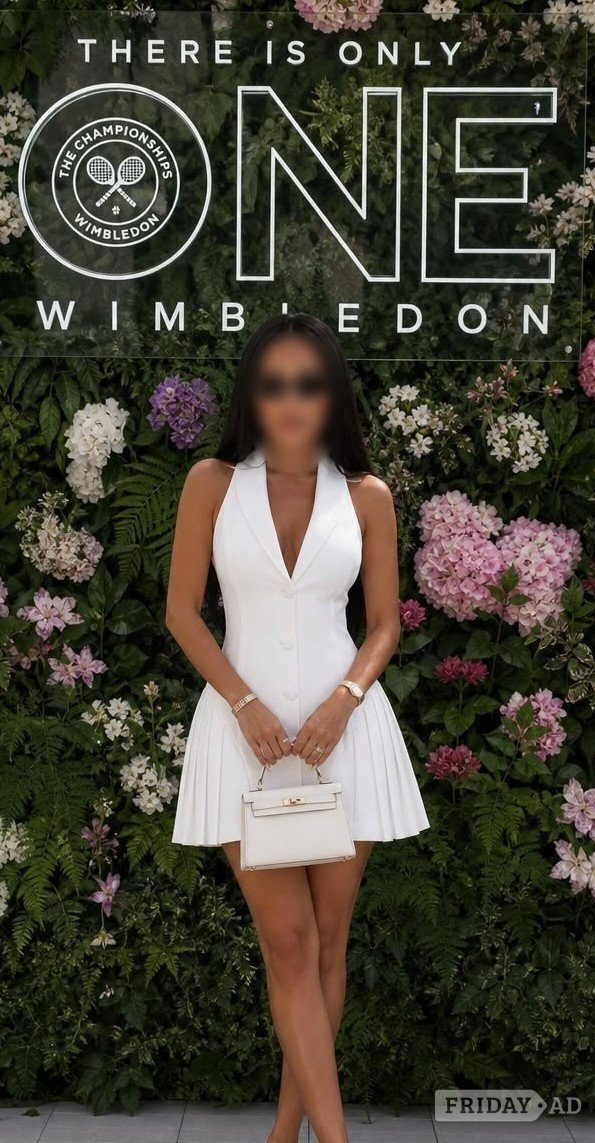 Make Tonight Unforgettable With Ivy, The Sexy Babe! backdrop