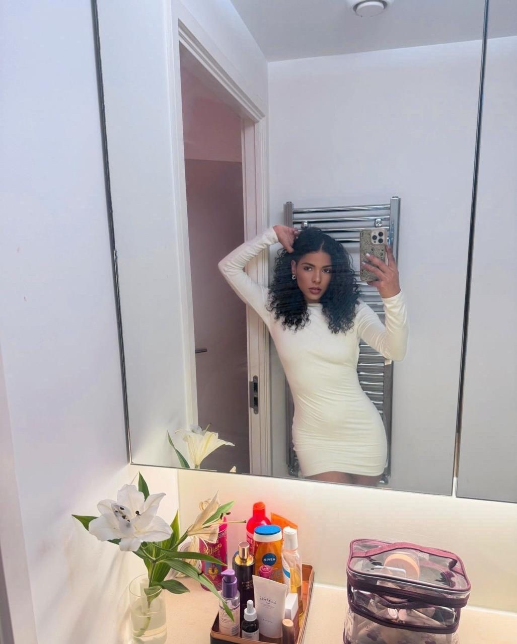 🔥🔝new Big Ass Lana🍑 Latina Girl In Perivale 🌸 backdrop