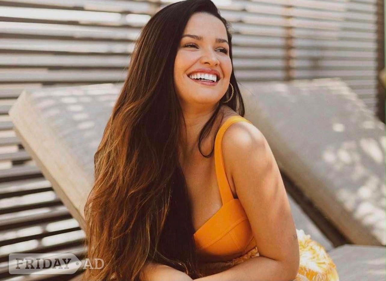 Bubble Butt Brunette Barbie With Boobs And A Stunning Smile. backdrop