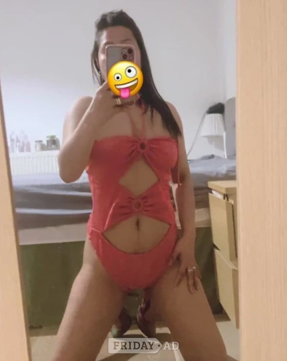 Asian Massage Girl Juliana, Available In Edingburgh backdrop