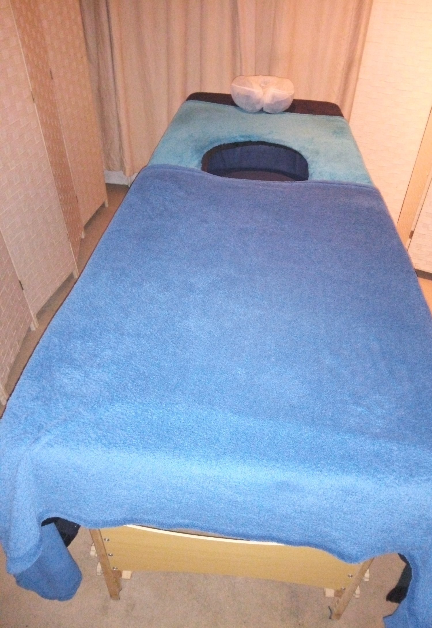 Middle Hole Massage Table Sensual Warm Oil Full Body Massage By English Lady In Surrey  backdrop