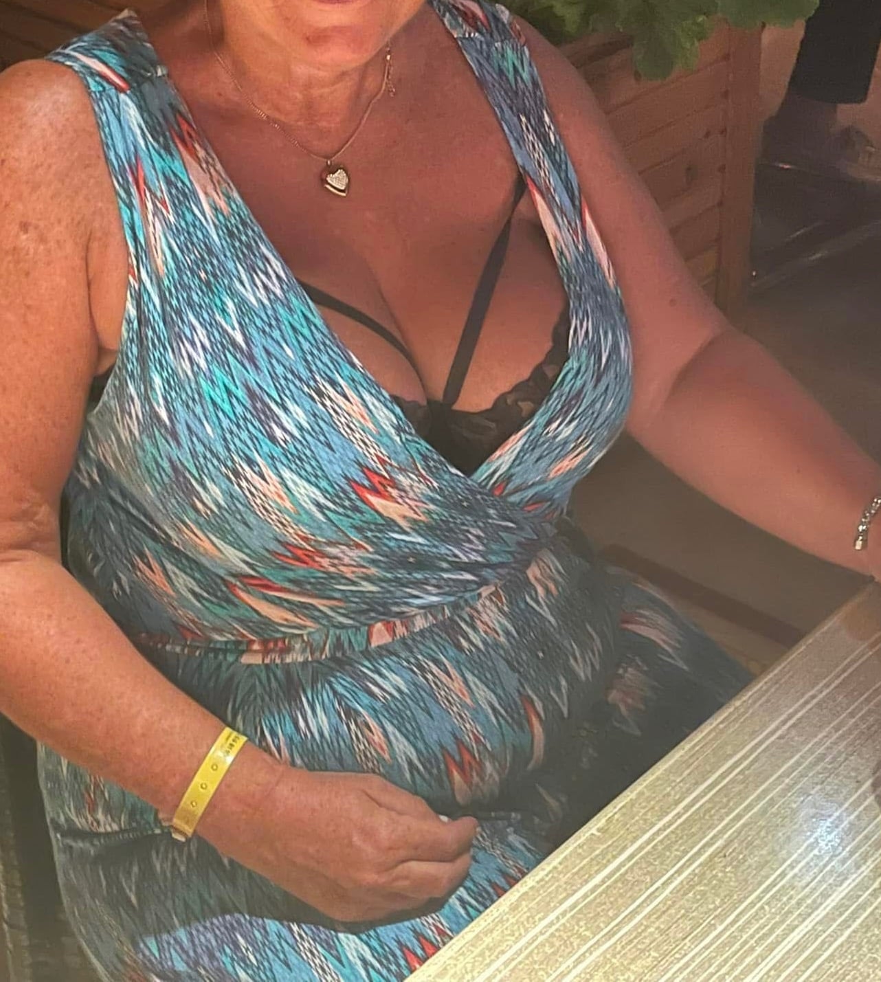 Female big chested available massacres image Female big chested available massacres image