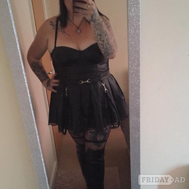 Bbw English Escort In Folkestone  backdrop